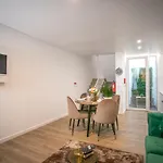 Nyaraló Glow House *