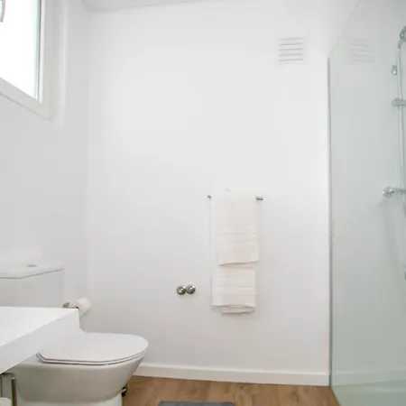 Glow House Nyaraló *