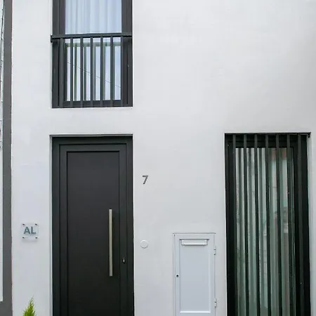 Nyaraló Glow House Ponta Delgada