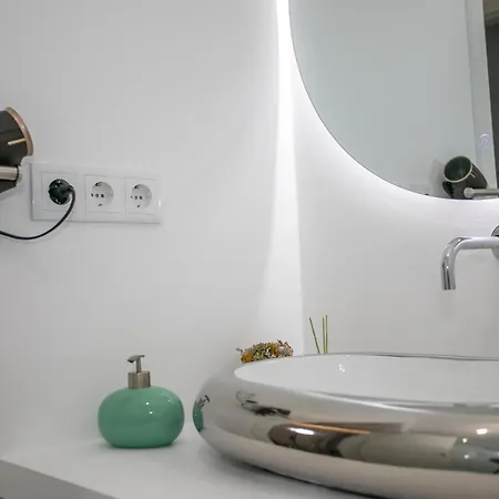 Glow House Nyaraló Ponta Delgada