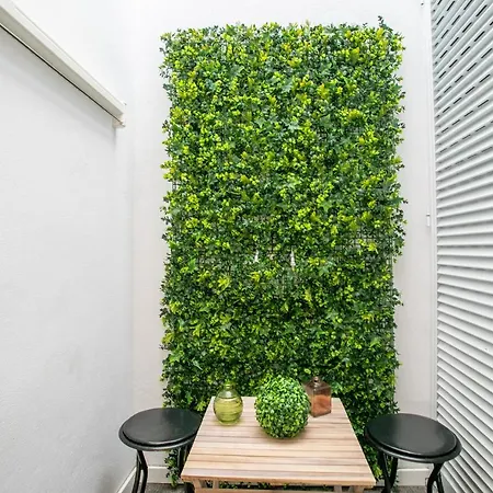 Glow House Ponta Delgada