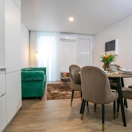 Nyaraló Glow House *