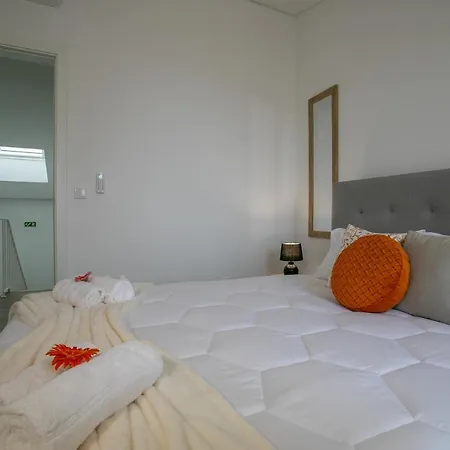 Nyaraló Glow House Ponta Delgada