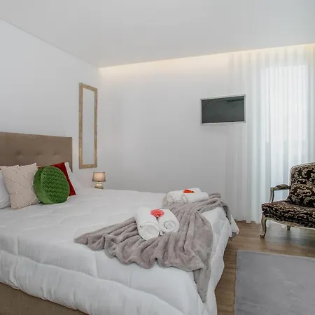 Glow House Ponta Delgada