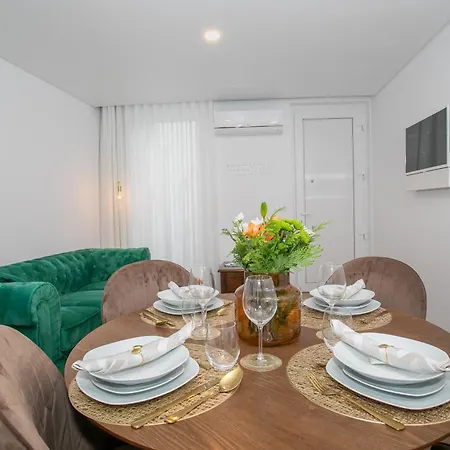 Glow House Ponta Delgada