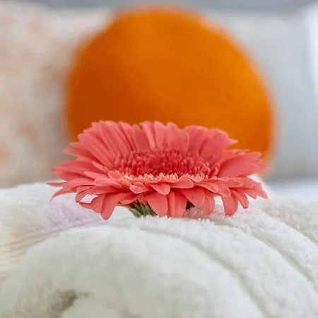 Holiday home Glow House