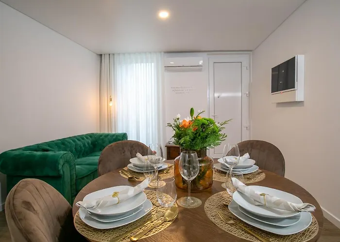 Glow House Ponta Delgada