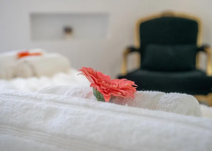 Glow House Holiday home *