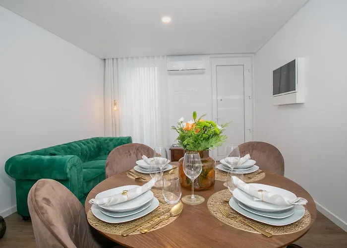 Glow House Ponta Delgada