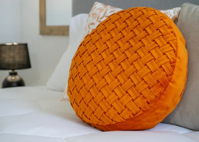 Glow House Holiday home